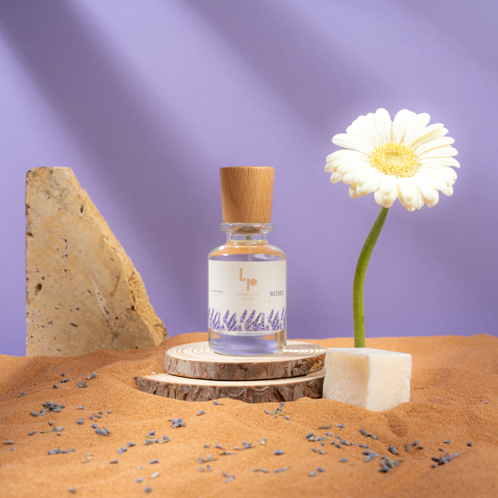 عطر برائحة المسك