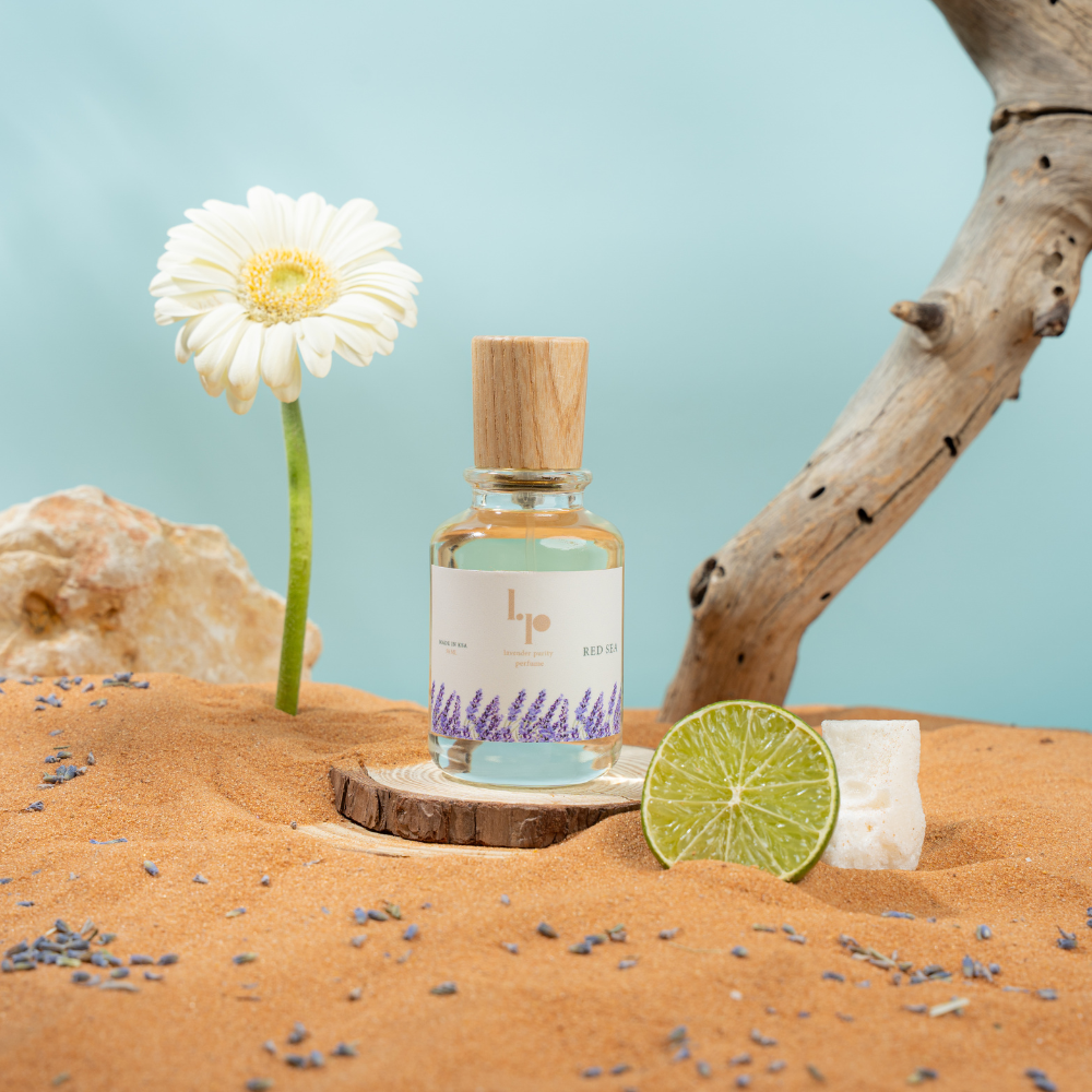 عطر برائحة الحمضيات 