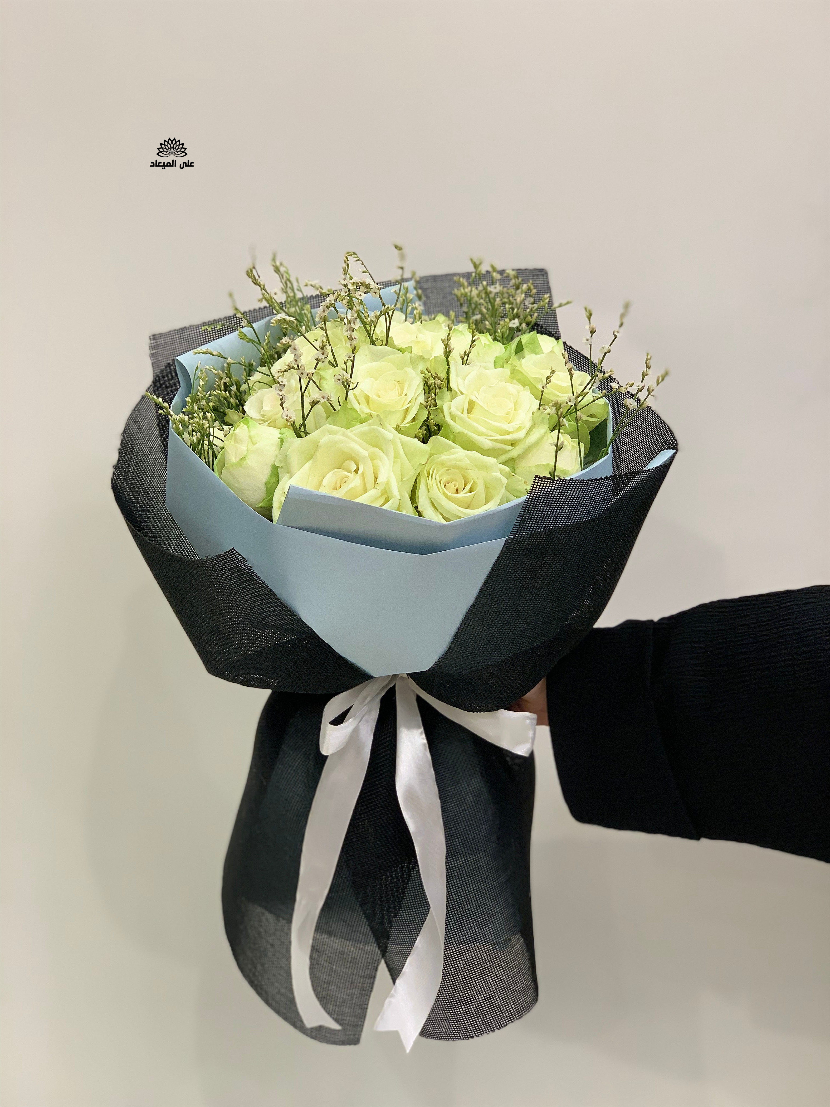 باقة ورد بيضاء