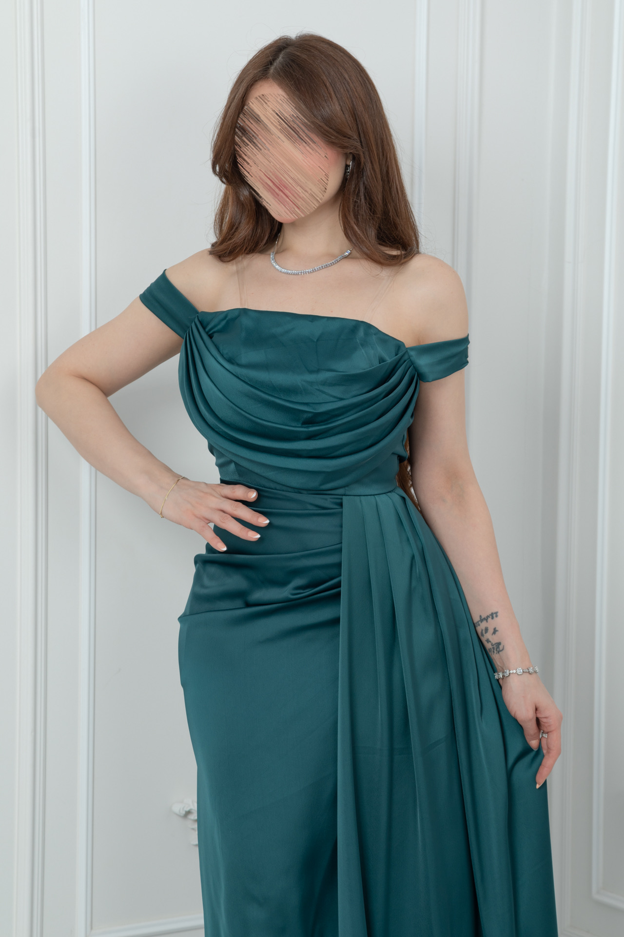  فستان سهرة ناعم  
