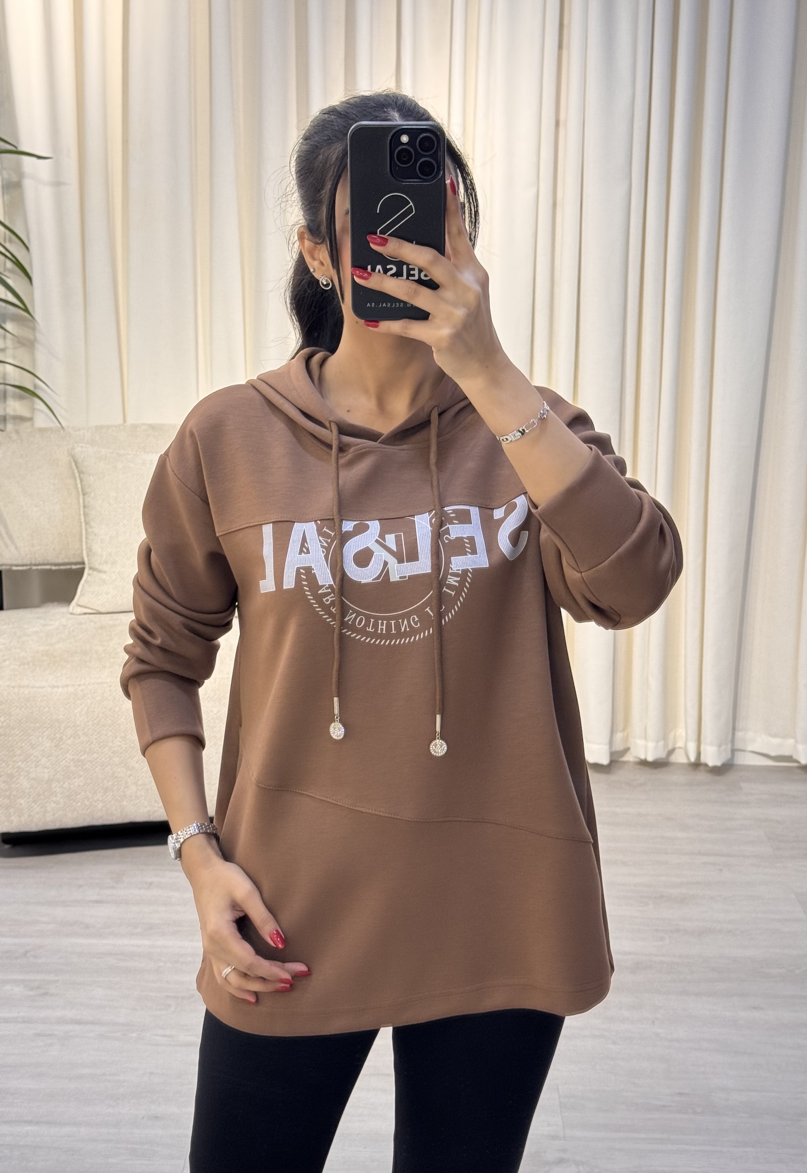  هودي بطابع البراند  