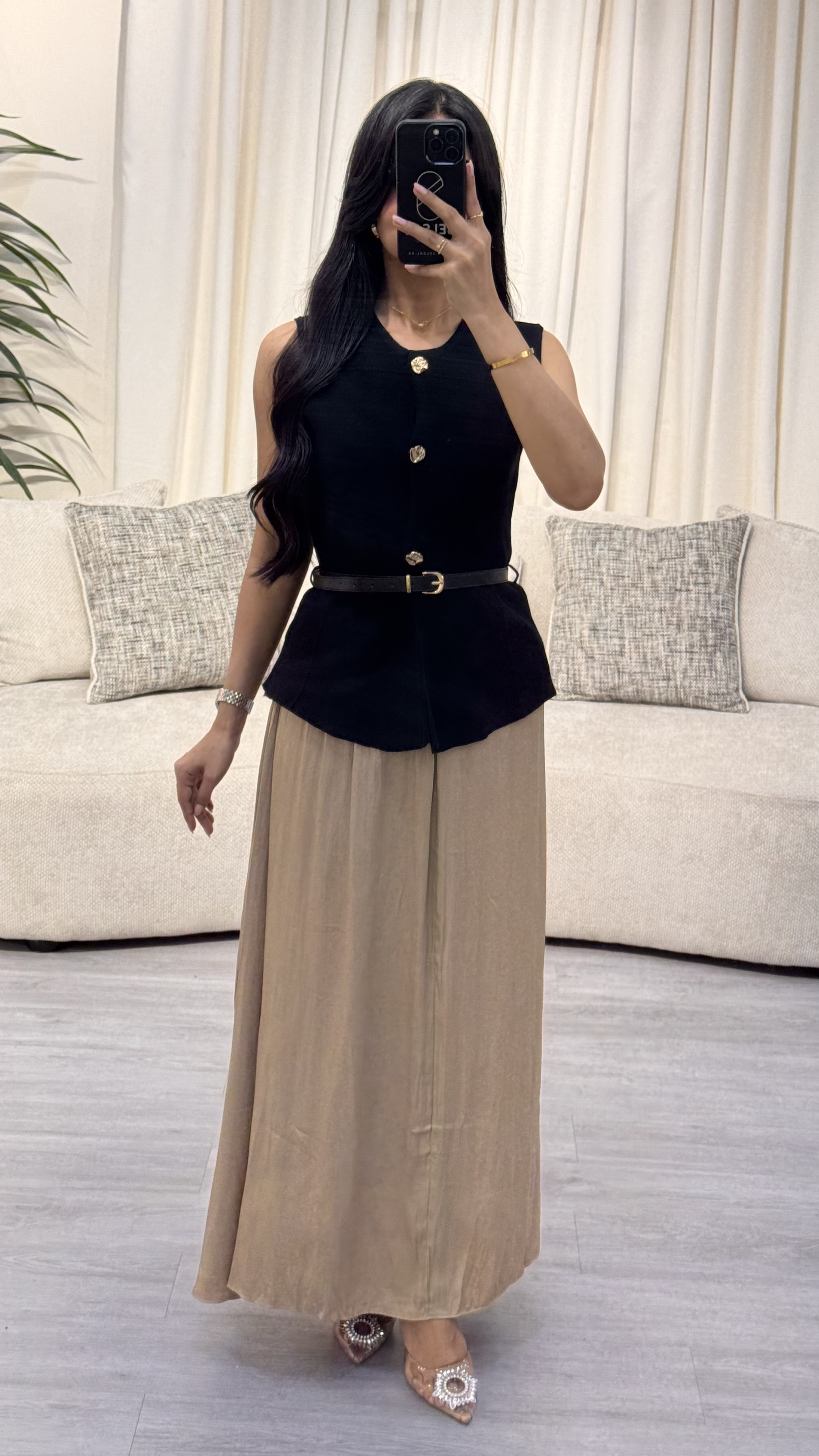  تنورة طويلة بقصة انسيابية  