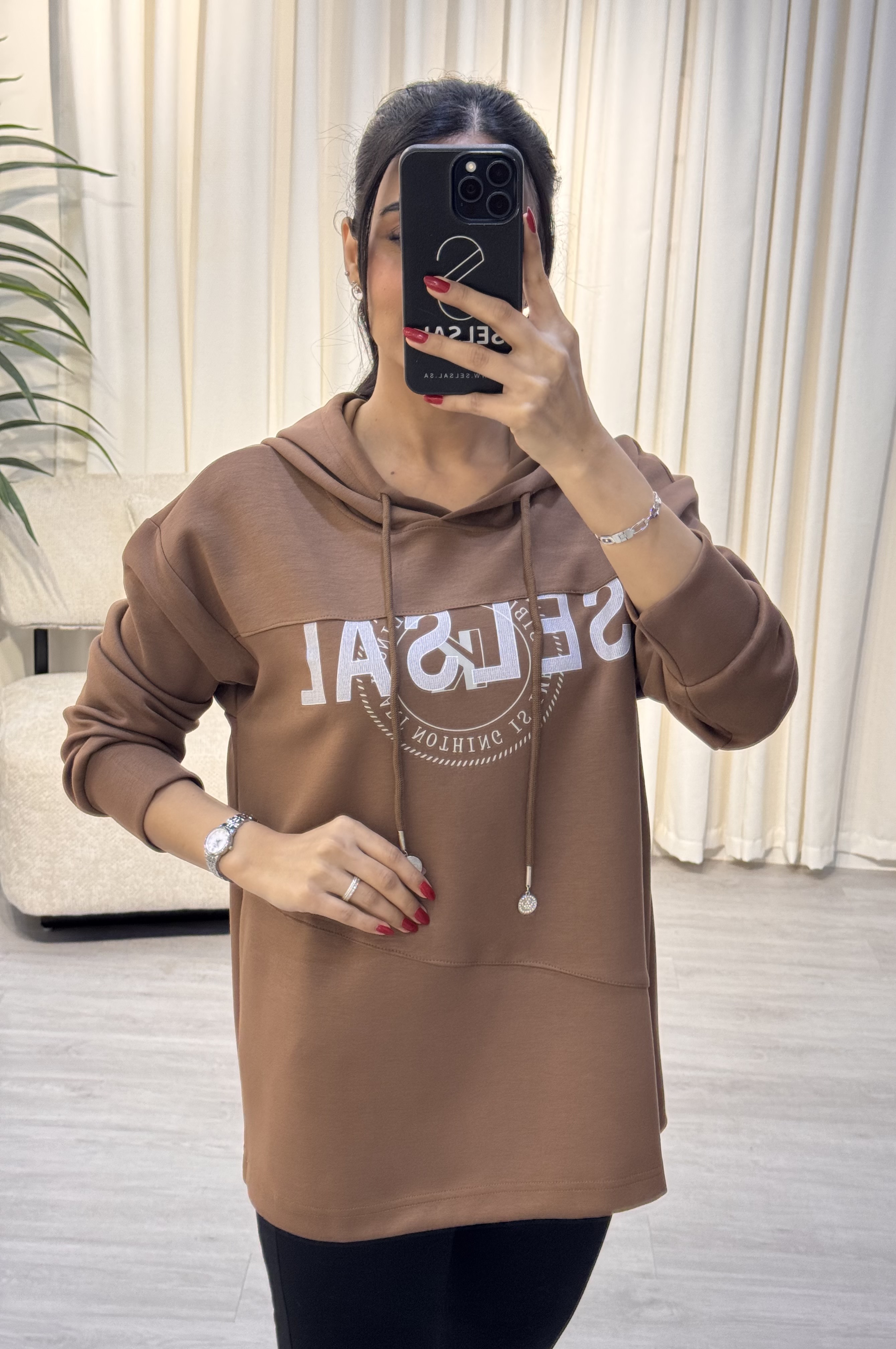  هودي بطابع البراند  