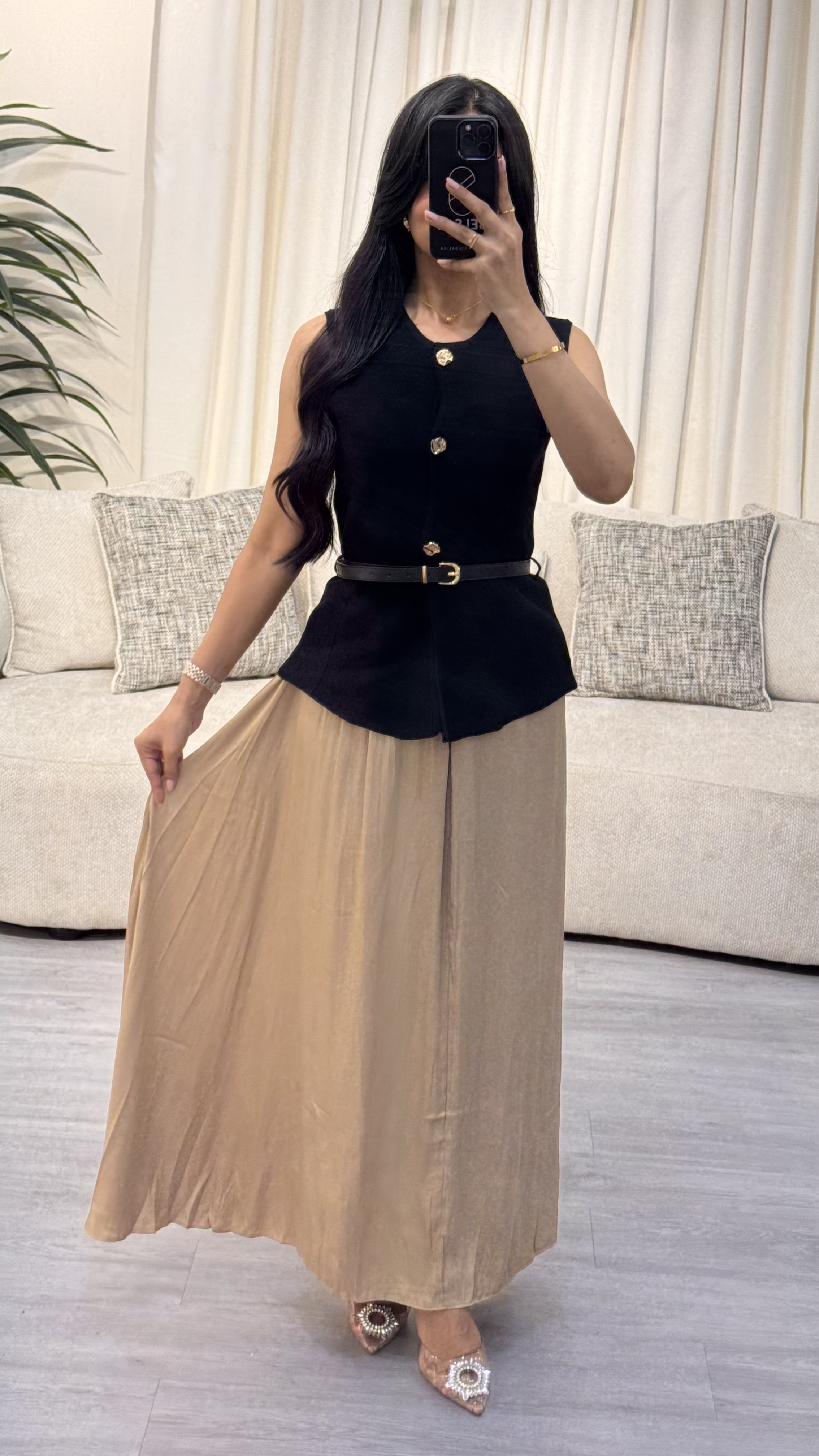  تنورة طويلة بقصة انسيابية  