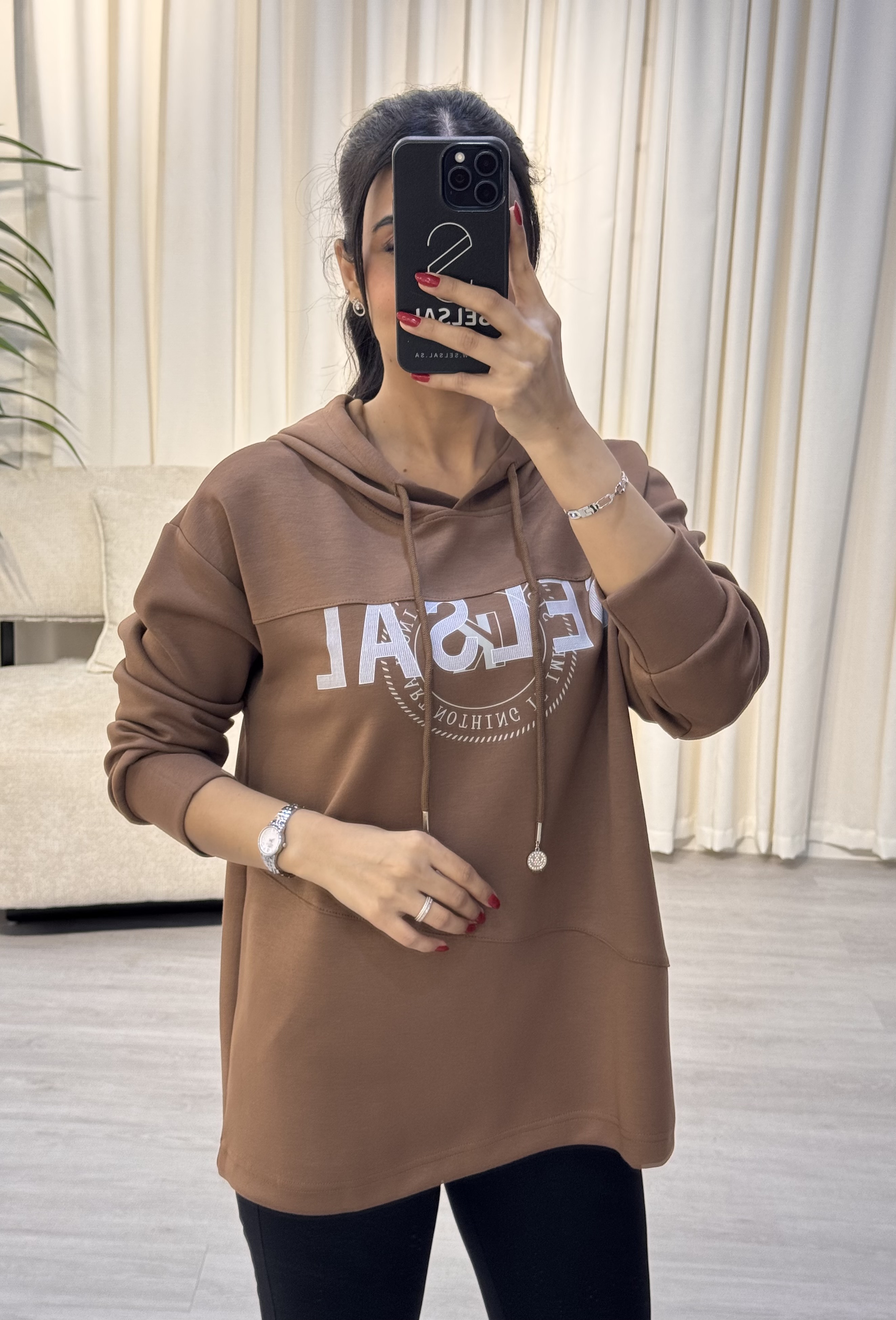  هودي بطابع البراند  