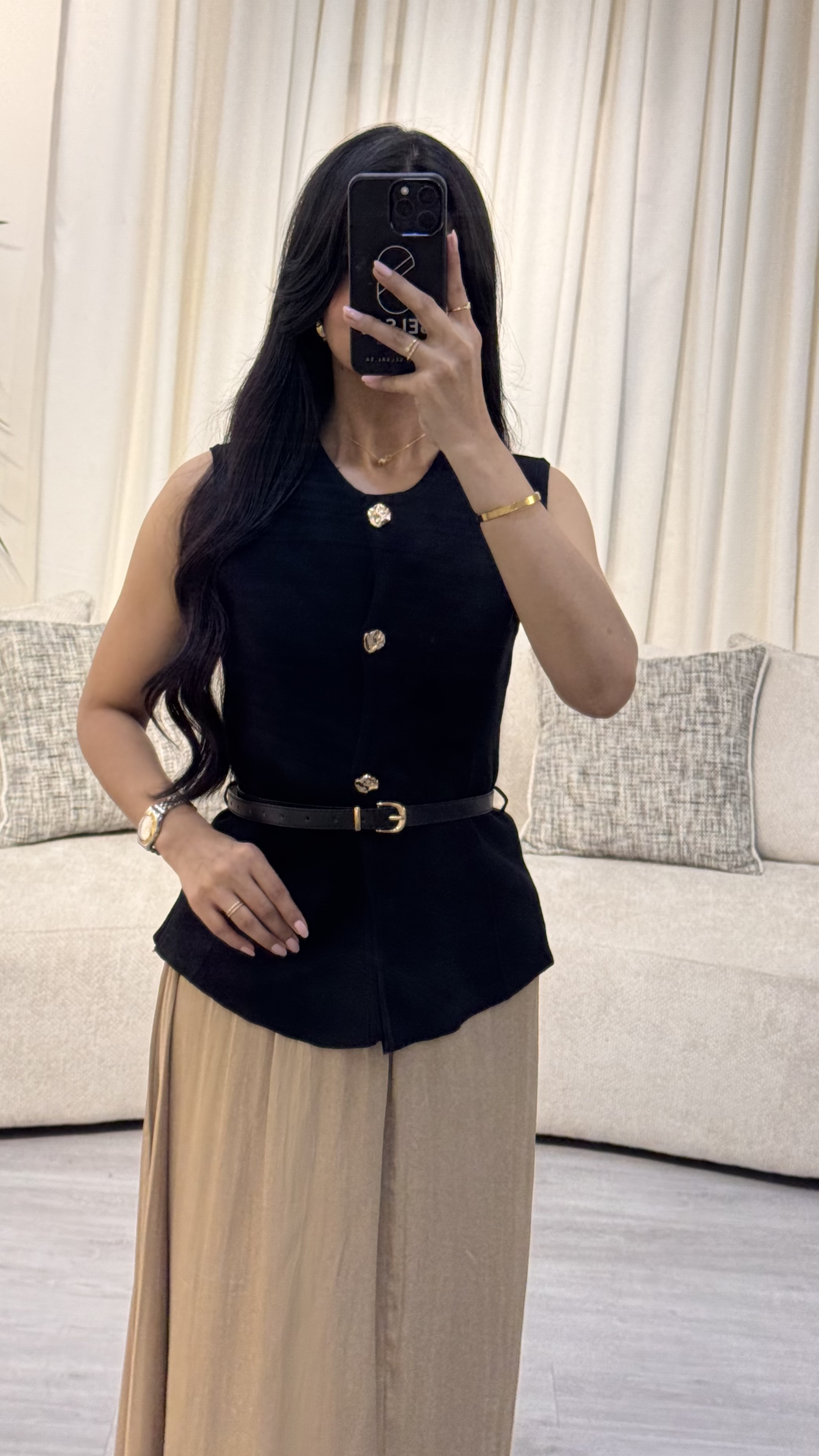  طقم صديري مع تنورة انسيابية  