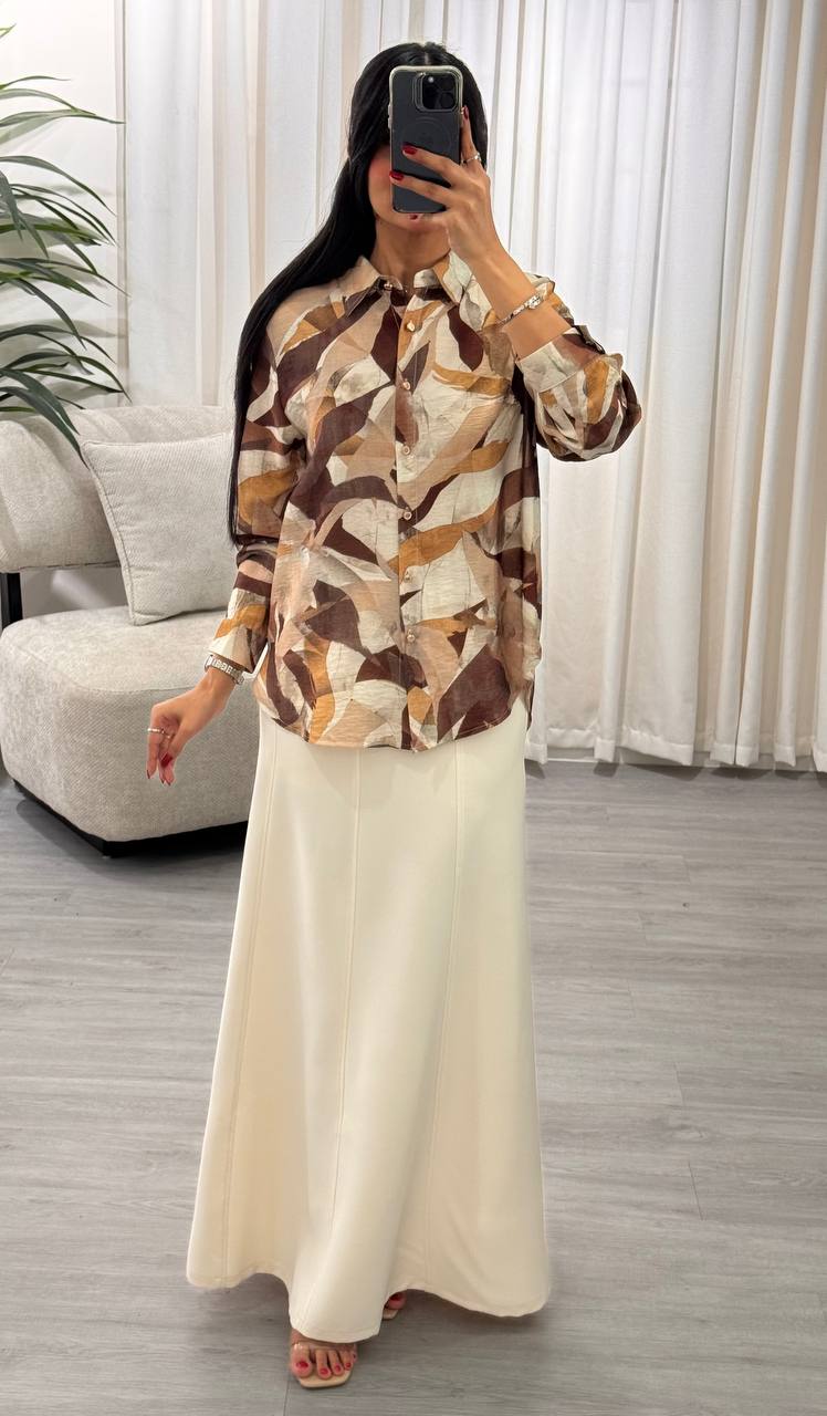  بلوزة مشجرة درجات البني  