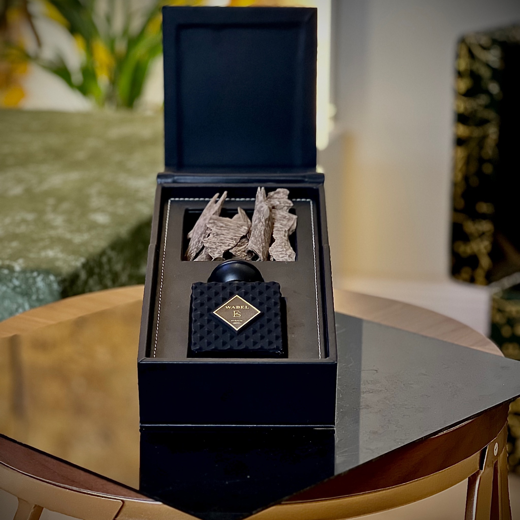 عطر مناسب