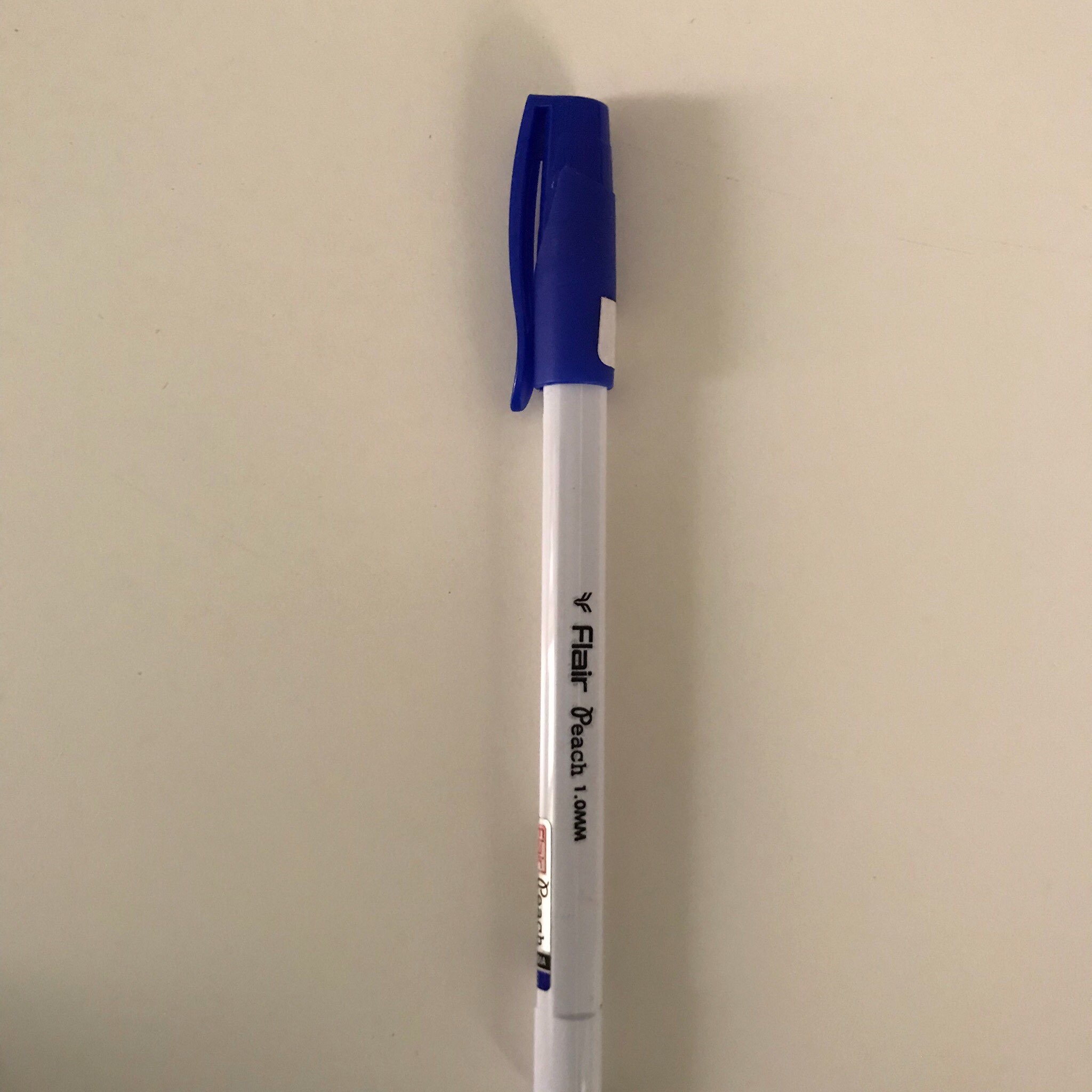 قلم حبر ازرق