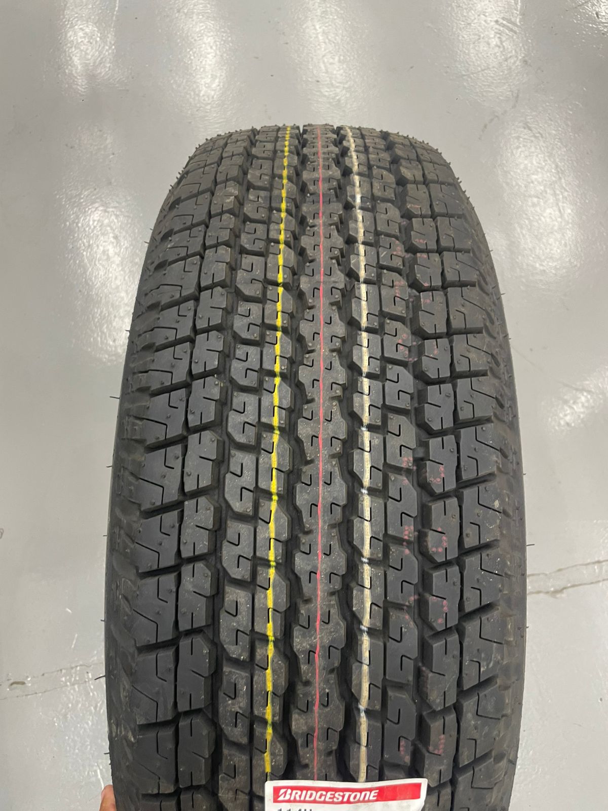  275/65/17 بريجستون 2025 