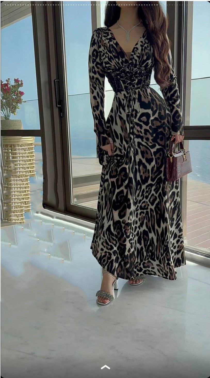 فستان سهرة طويل نمري 