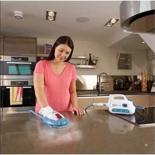 Black and Decker Steamer / Steam Mop FSH10SMP-B5 220 volts