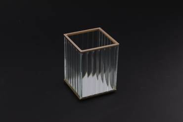 صندوق زجاجي متعدد الاستخدامات