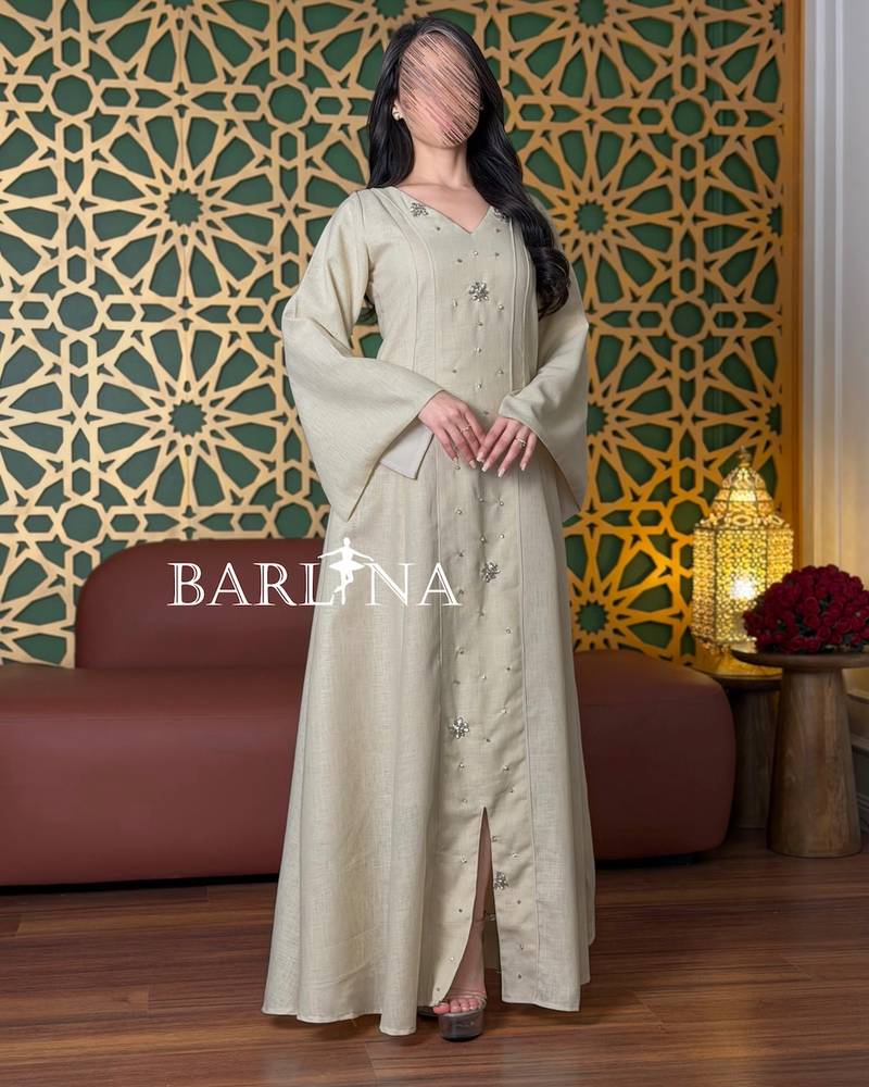 Beige jalabiya with crystals and wide sleeves