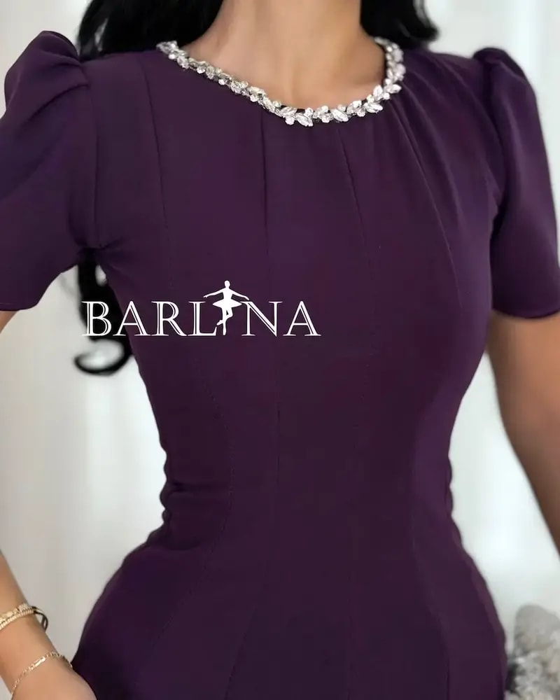 A soft dress with a sophisticated classic cut.