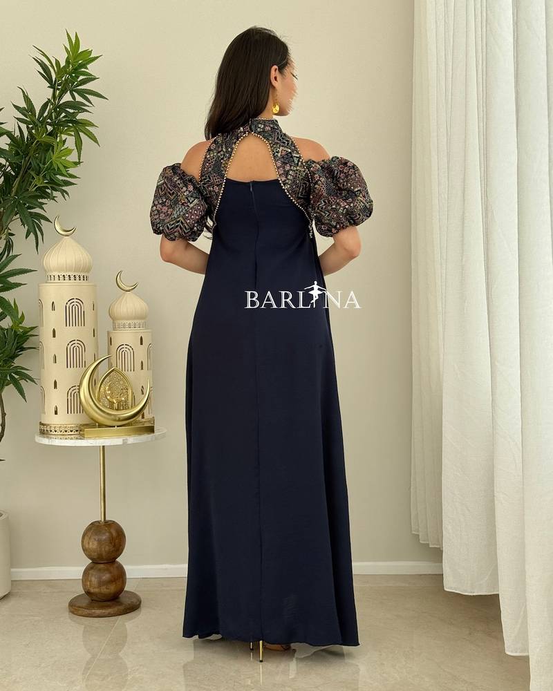 Navy blue jalabiya with short patterned sleeves