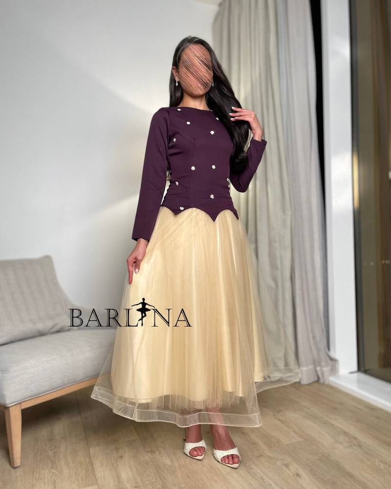 فستان بيج ناعم بجزء علوي بنفسجي