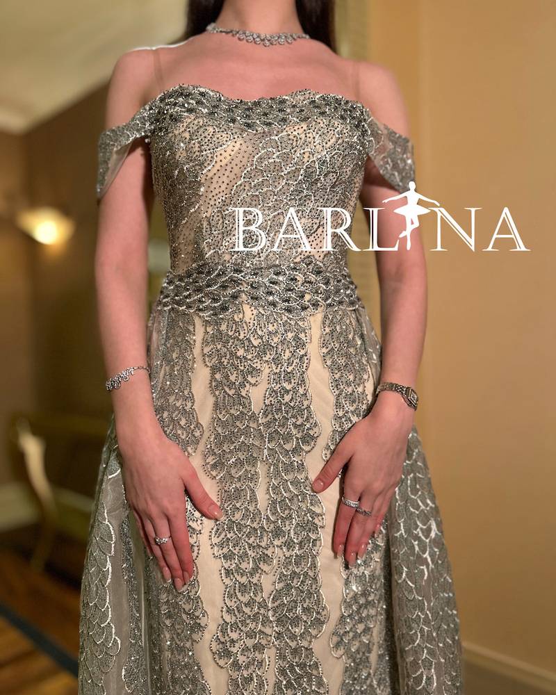 Beige dress with shiny silver embroidery