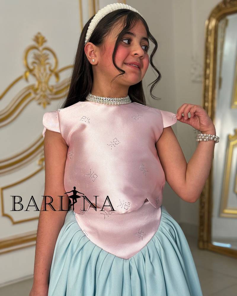 Girls' blue and pink shiny dress with elegant details