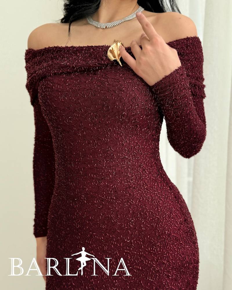 Off-shoulder dress embroidered with beads