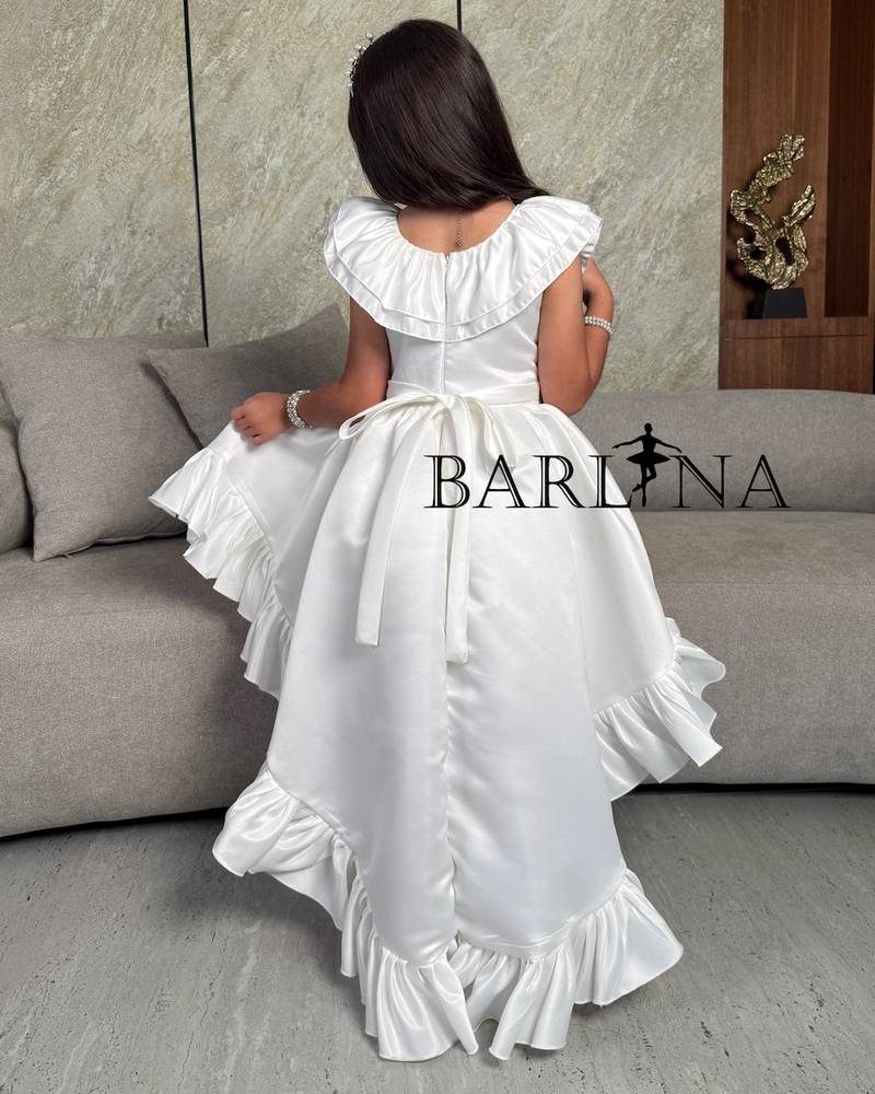 Girls' white evening dress with ruffle collar