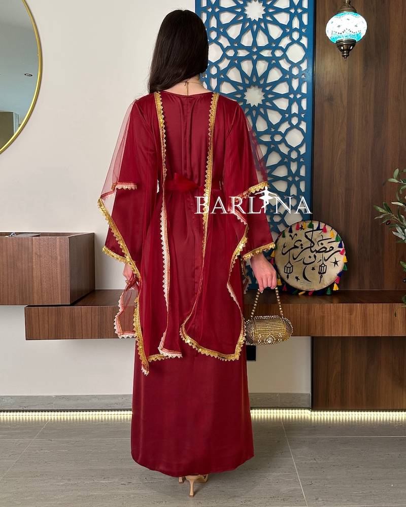 Maroon jalabiya with luxurious golden edges