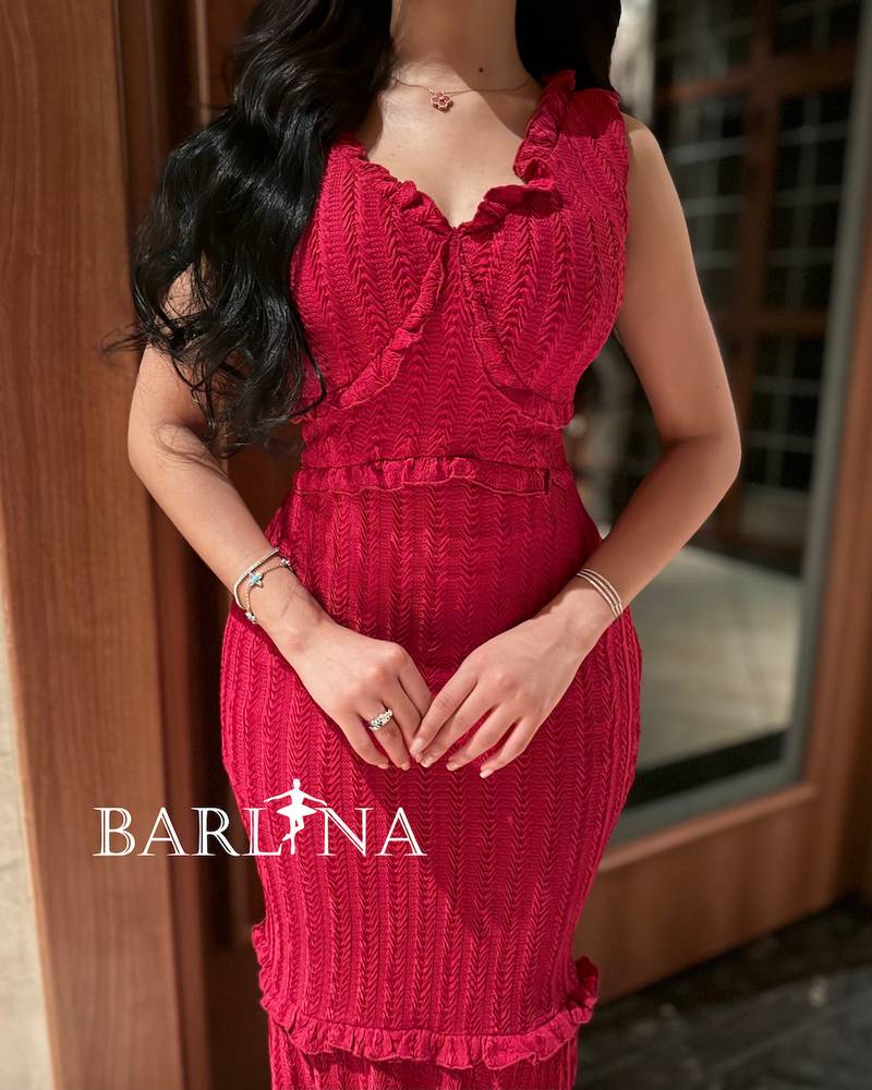 Soft dress with elegant ruffle accents