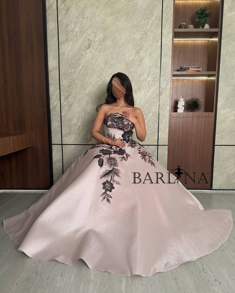 Royal design embroidered pink evening dress