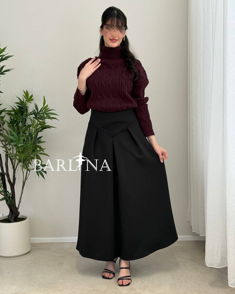 Winter set with a high collar and a soft knit pattern