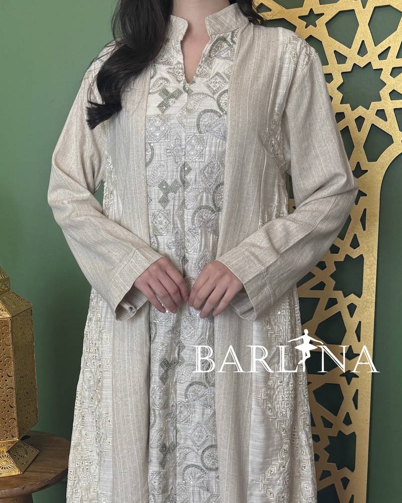 Elegant beige jalabiya with front embroidery