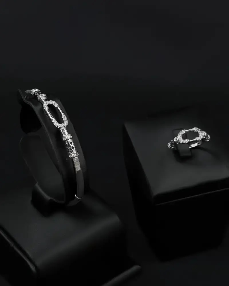 Silver bracelet and ring with rectangular links