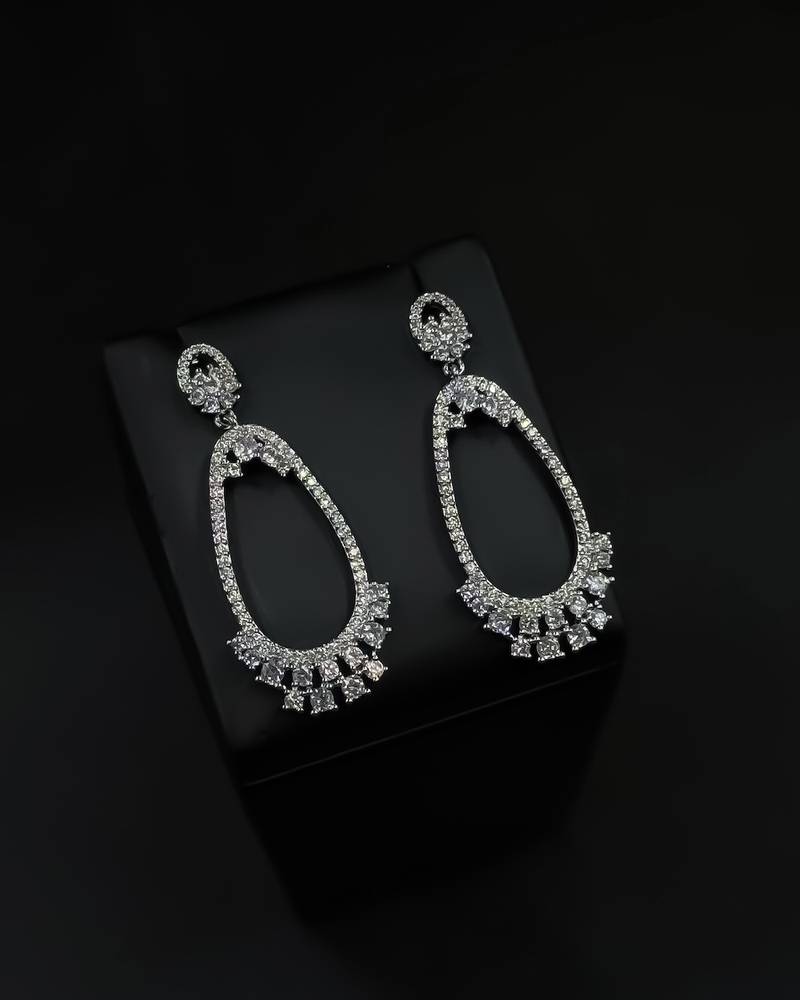 Elegant oval earrings adorned with crystals