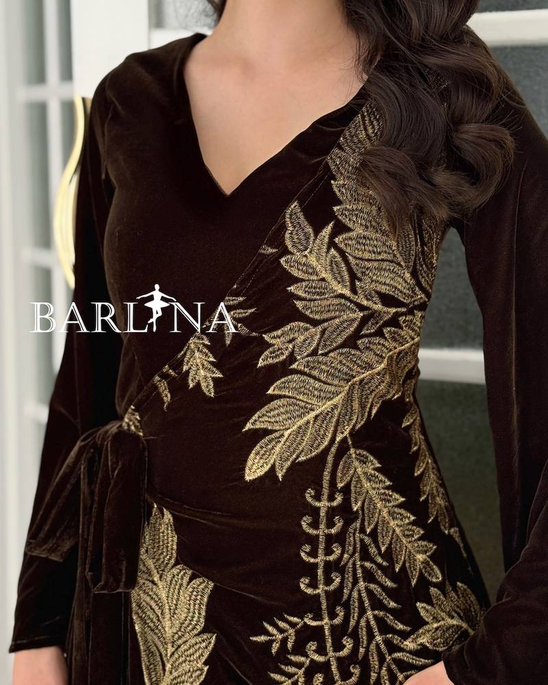 Brown velvet jalabiya with embroidered wrap design