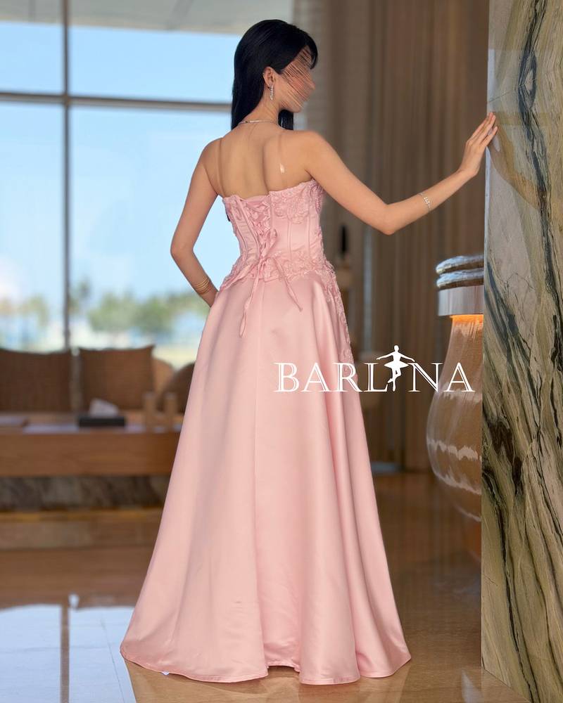 Pink evening set with embroidered corset design