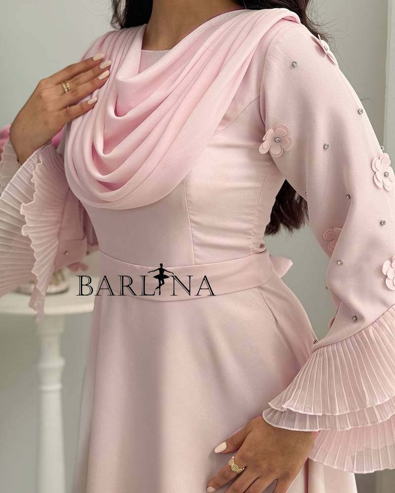 Soft midi dress with draped pleats