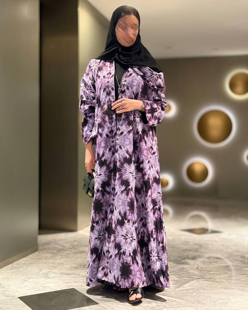 عباية مشجرة بتصميم أنيق بقصة واسعة