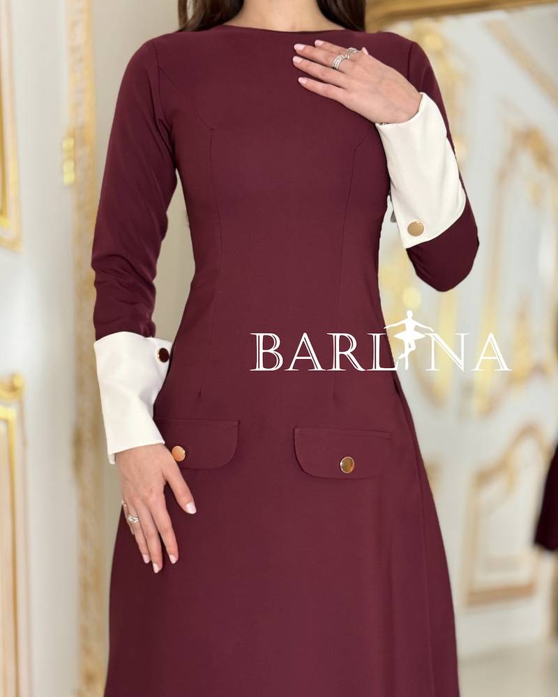 Classic short dress with long sleeves