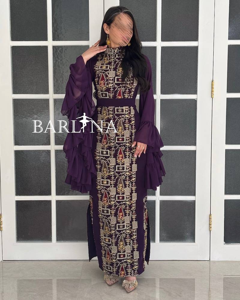 Purple embroidered jalabiya with wavy sleeves