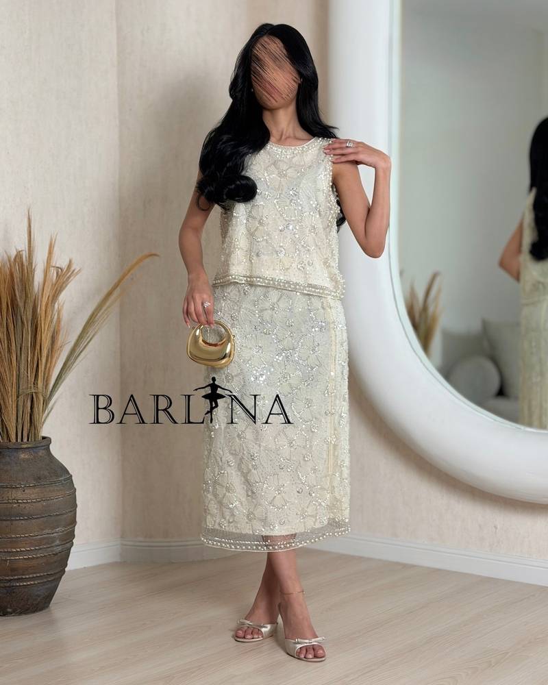 Women's set fully embroidered with beads