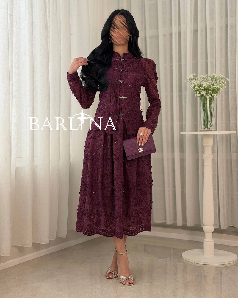 Soft lace midi set with front detail