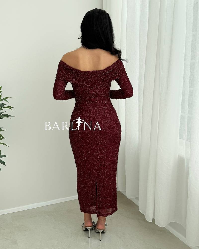 Off-shoulder dress embroidered with beads