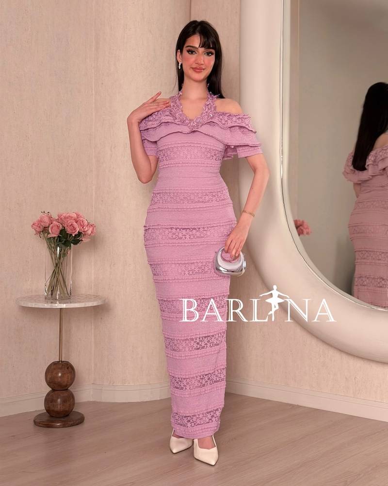 Soft off-shoulder lace dress with a fitted silhouette