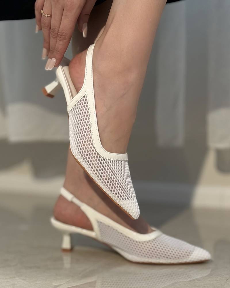 Women's heels made of lightweight mesh with a medium heel
