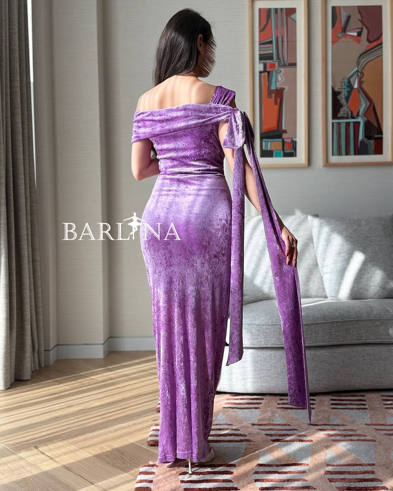 Light mauve velvet dress with an elegant draped design