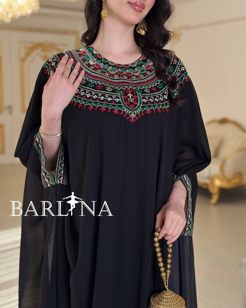 Jalabiya with colorful embroidery around the collar