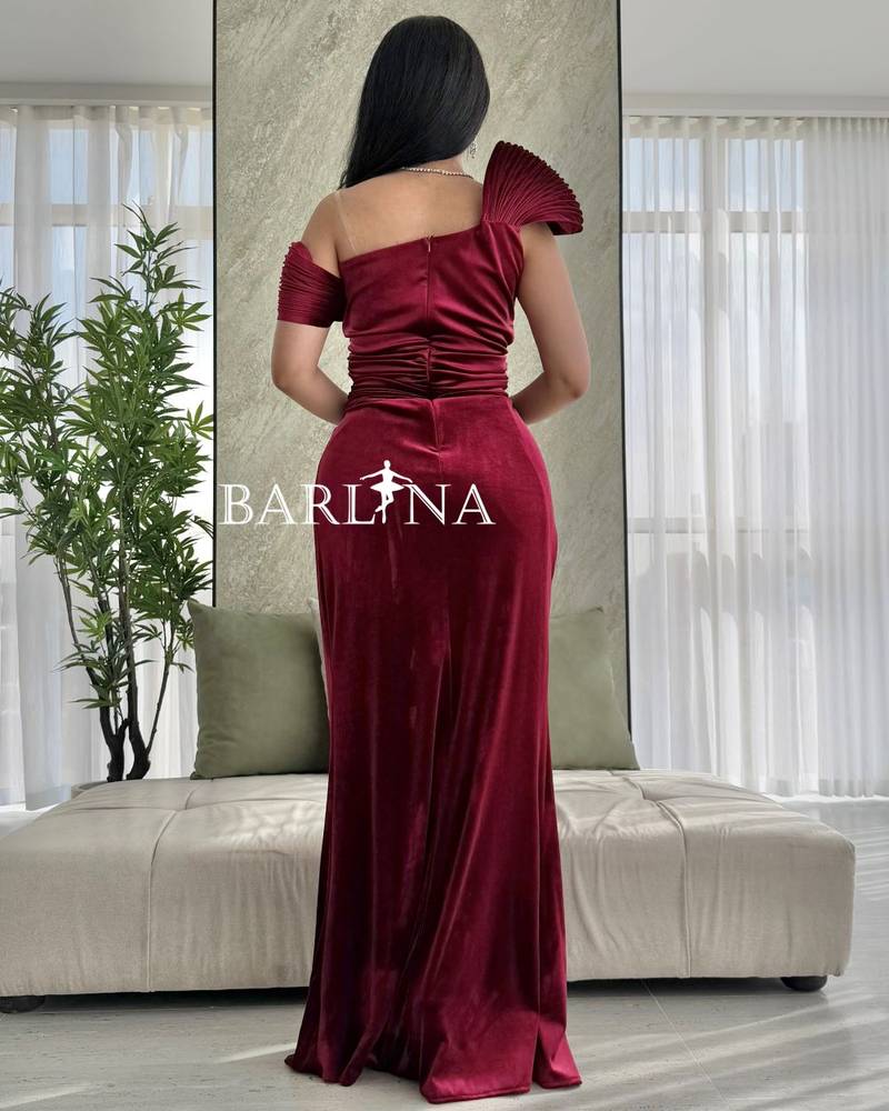 Elegant dark red velvet dress with side slit