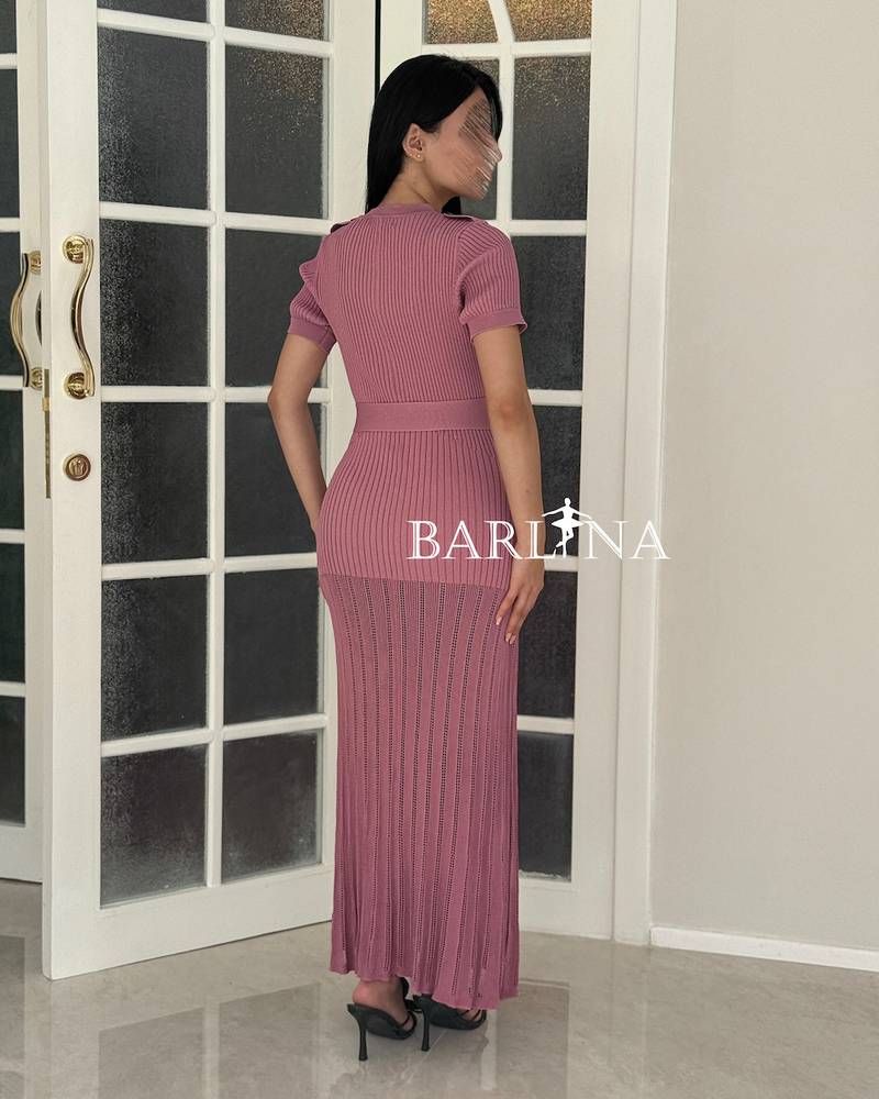 Pink knitted dress with a side belt