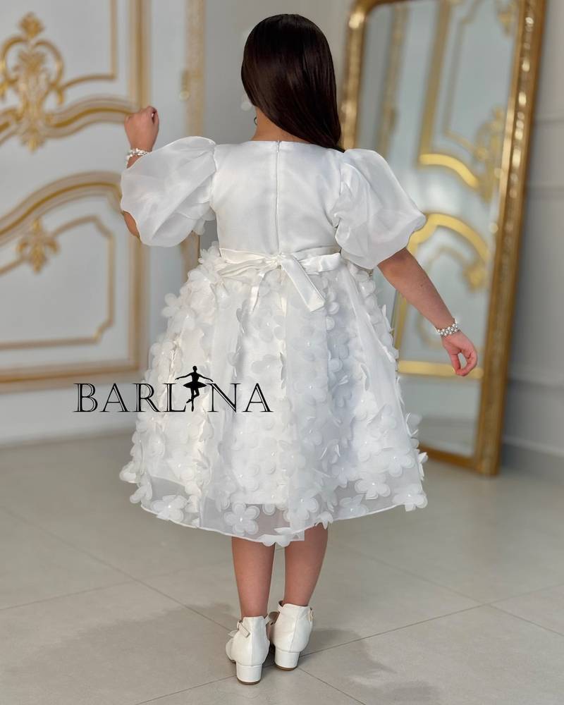 Girls' white evening dress with balloon sleeves