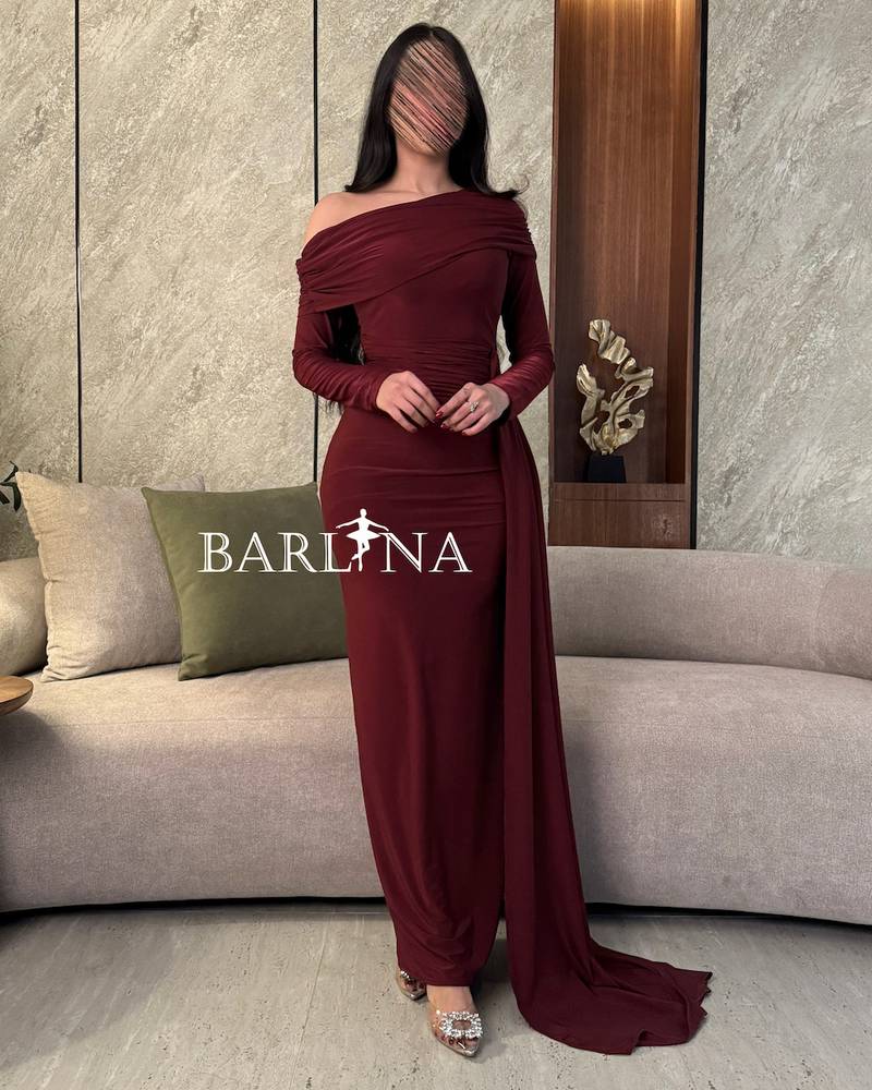 Burgundy one-shoulder bodycon dress