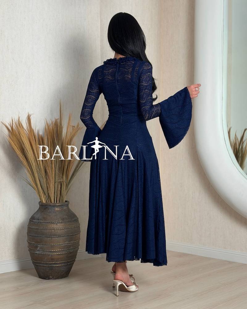 Feminine lace midi dress with a wide design